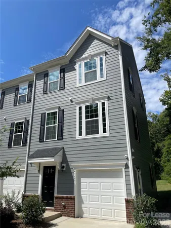 $2,195 | 4129 Edenborn Lane, Charlotte, NC 28208