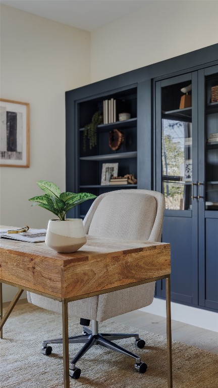1205 McKinley Avenue Austin, TX 78702 - Photo 31 of 34 a view of a dining room with furniture