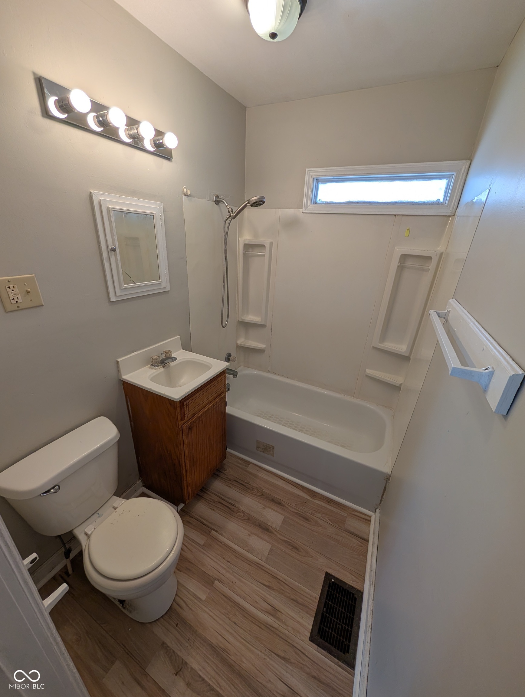 1720 West 24th Street Anderson, IN 46016 - Photo 11 of 26