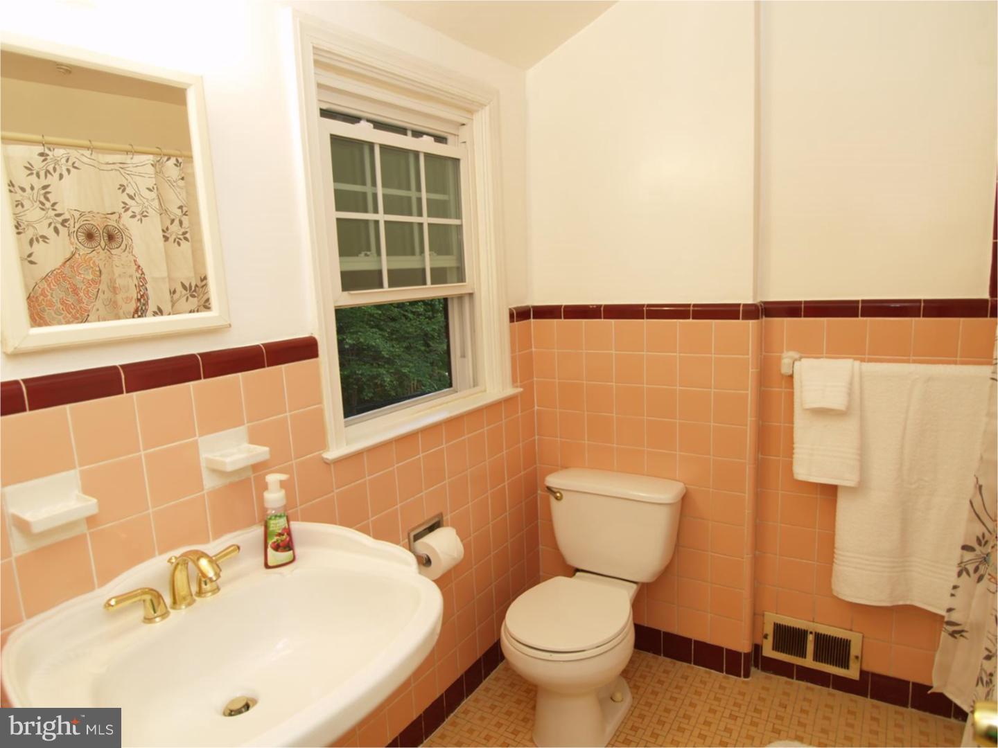 975 Edgewood Drive Springfield, PA 19064 - Photo 12 of 12 Gallery Image 12