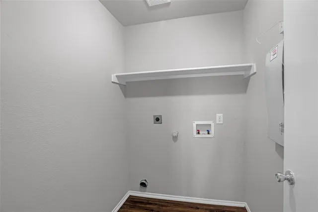 $1,895 | 1708 Heron Drive, Aubrey, TX 76227