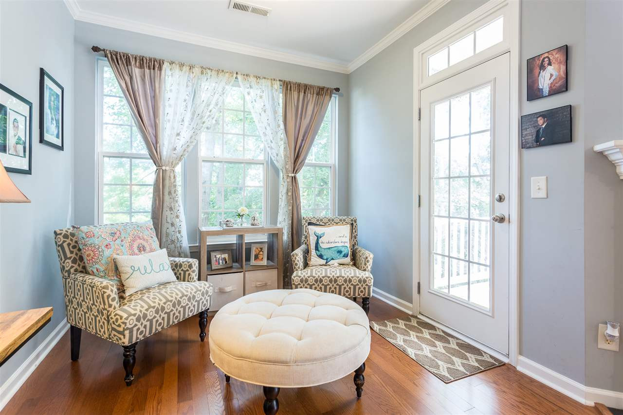 5514 Crescentview Parkway Raleigh, NC 27606 - Photo 10 of 29 Photo 10