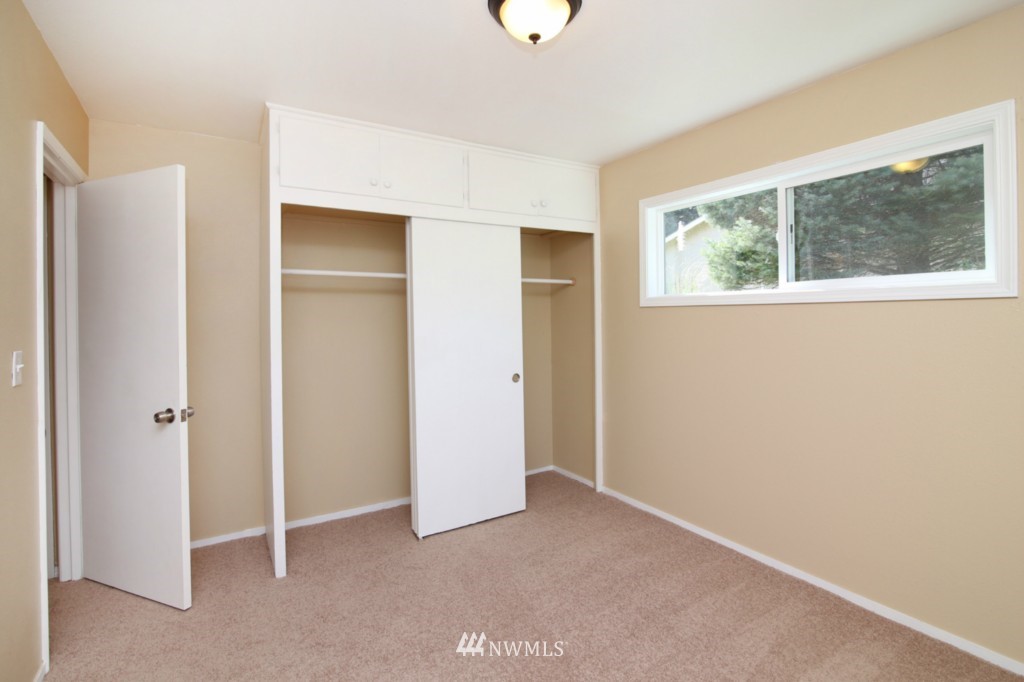 2103 Werner Road Bremerton, WA 98310 - Photo 14 of 24 Gallery Image 14