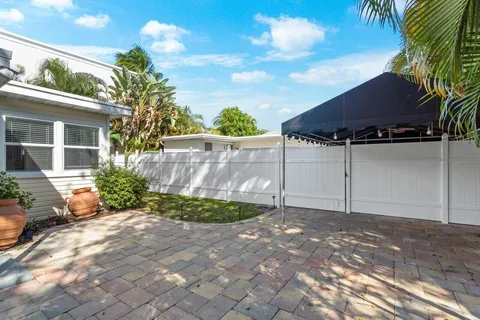 $2,250,000 | 126 Northeast 4th Avenue, Delray Beach, FL 33483
