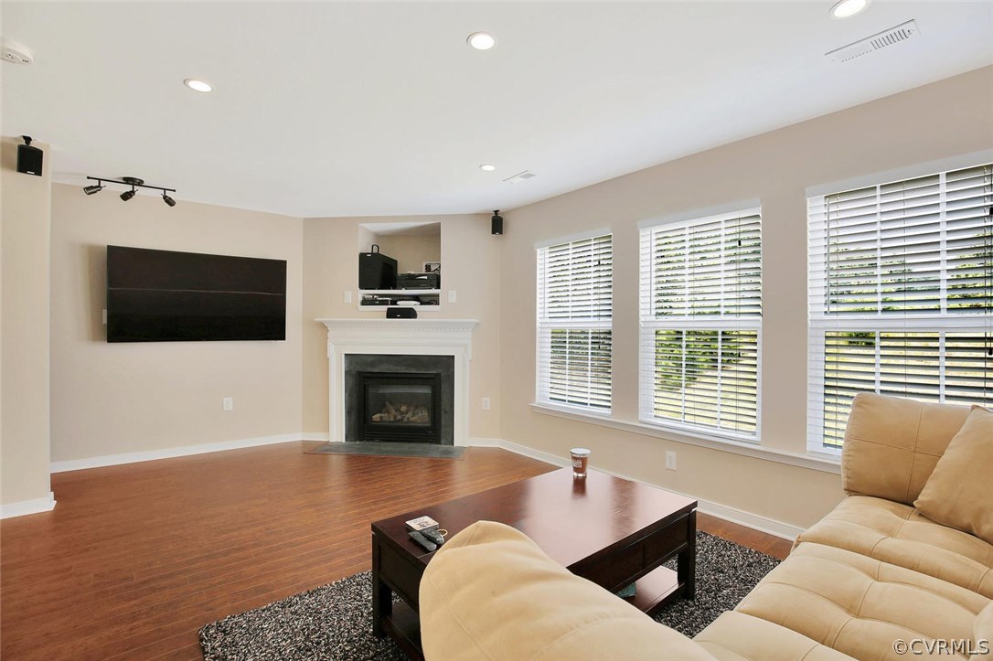 13530 Ridgemoor Drive Midlothian, VA 23114 - Photo 8 of 34 Gallery Image 8