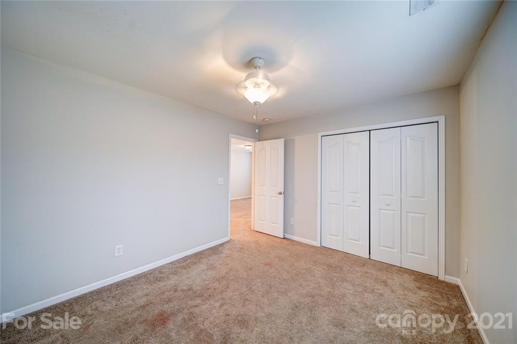 6830 Sunman Road Charlotte, NC 28216 - Photo 22 of 32 Gallery Image 22