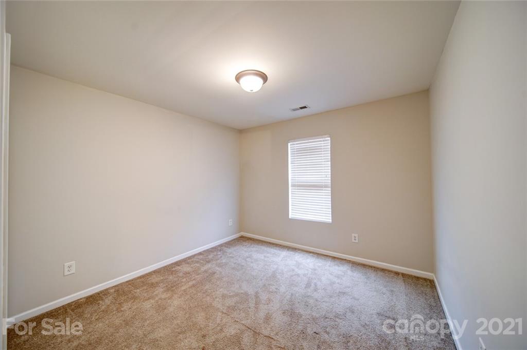 6830 Sunman Road Charlotte, NC 28216 - Photo 23 of 32 Gallery Image 23