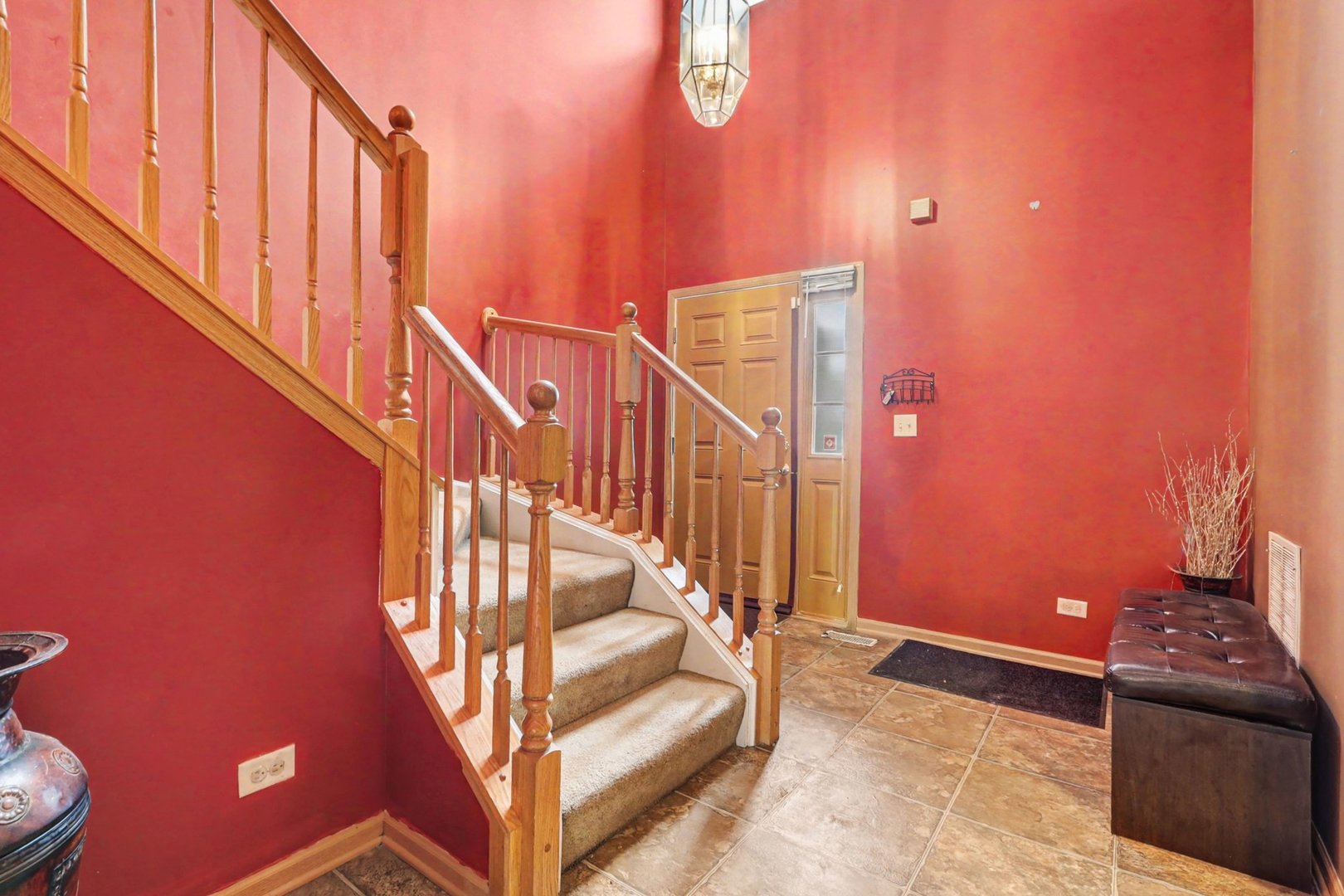 6503 Blue Sky Lane Matteson, IL 60443 - Photo 5 of 23 a view of entryway