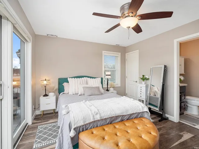 $315,000 | 510 South Harkless Drive, Unit 12, Syracuse, IN 46567