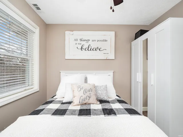 $315,000 | 510 South Harkless Drive, Unit 12, Syracuse, IN 46567