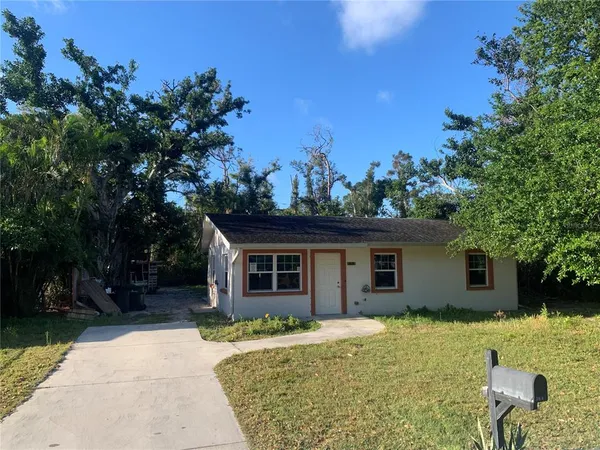 $1,700 | 365 Scott Street, Nokomis, FL 34275