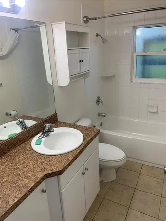 $1,700 | 365 Scott Street, Nokomis, FL 34275