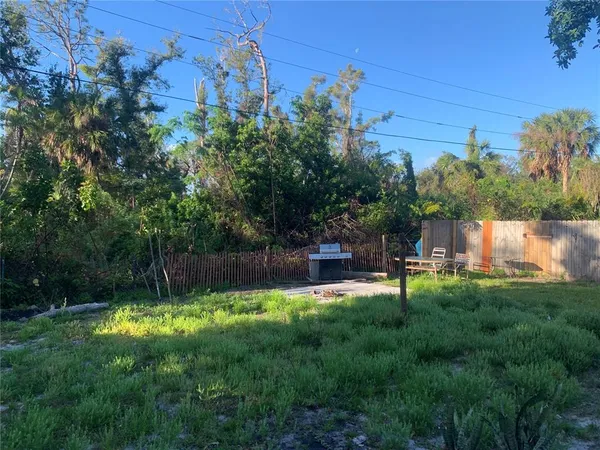 $1,700 | 365 Scott Street, Nokomis, FL 34275