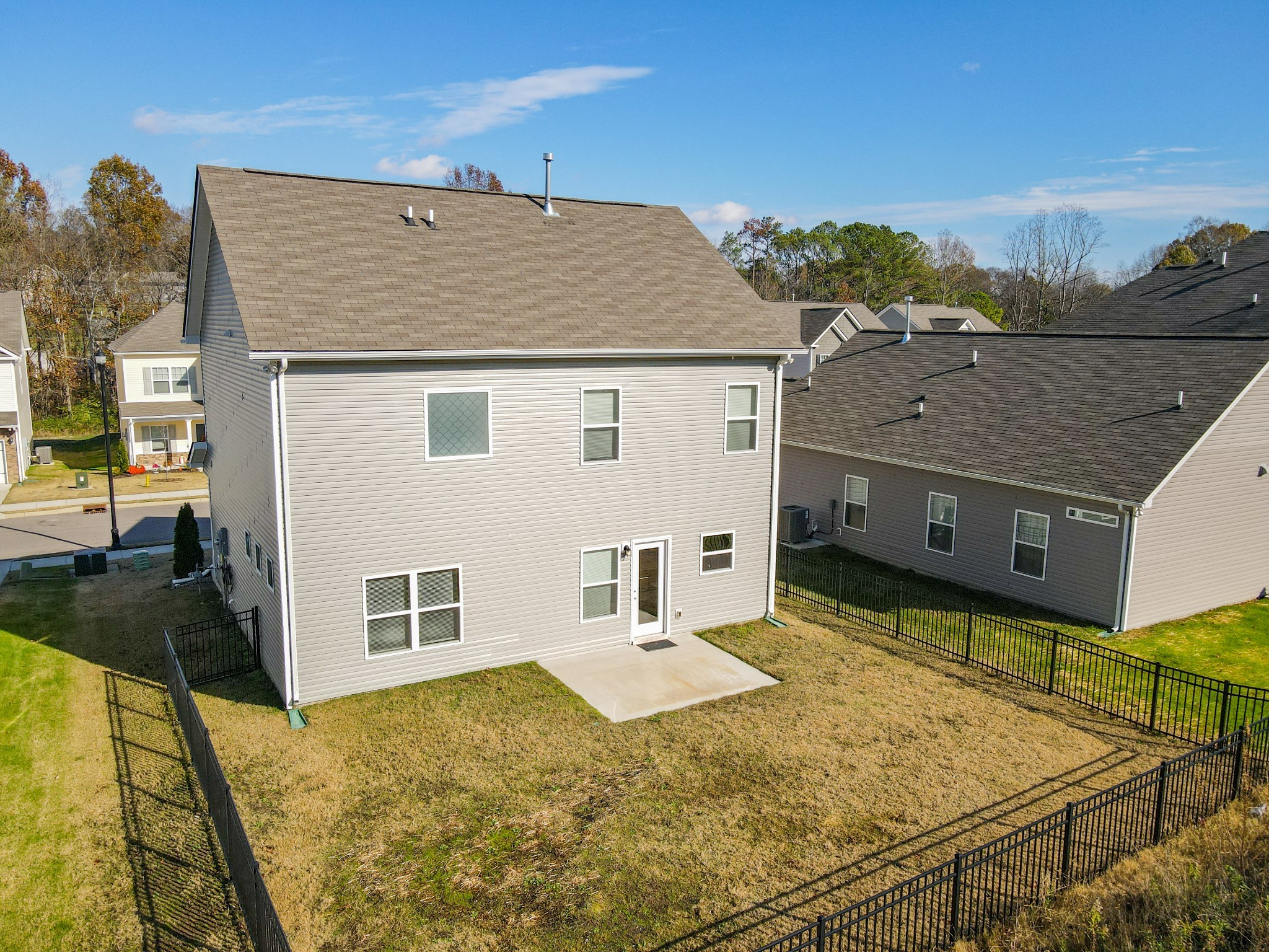 525 Burchell Lane Columbia, TN 38401 - Photo 7 of 29 a view of a house with a backyard