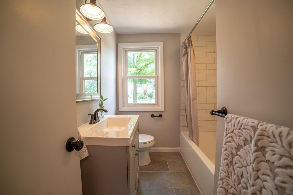 157 River Road Agawam, MA 01001 - Photo 15 of 28 Gallery Image 15