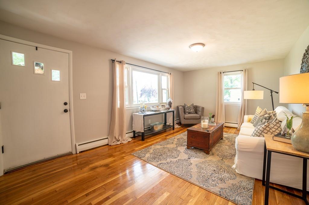 157 River Road Agawam, MA 01001 - Photo 7 of 28 Gallery Image 7