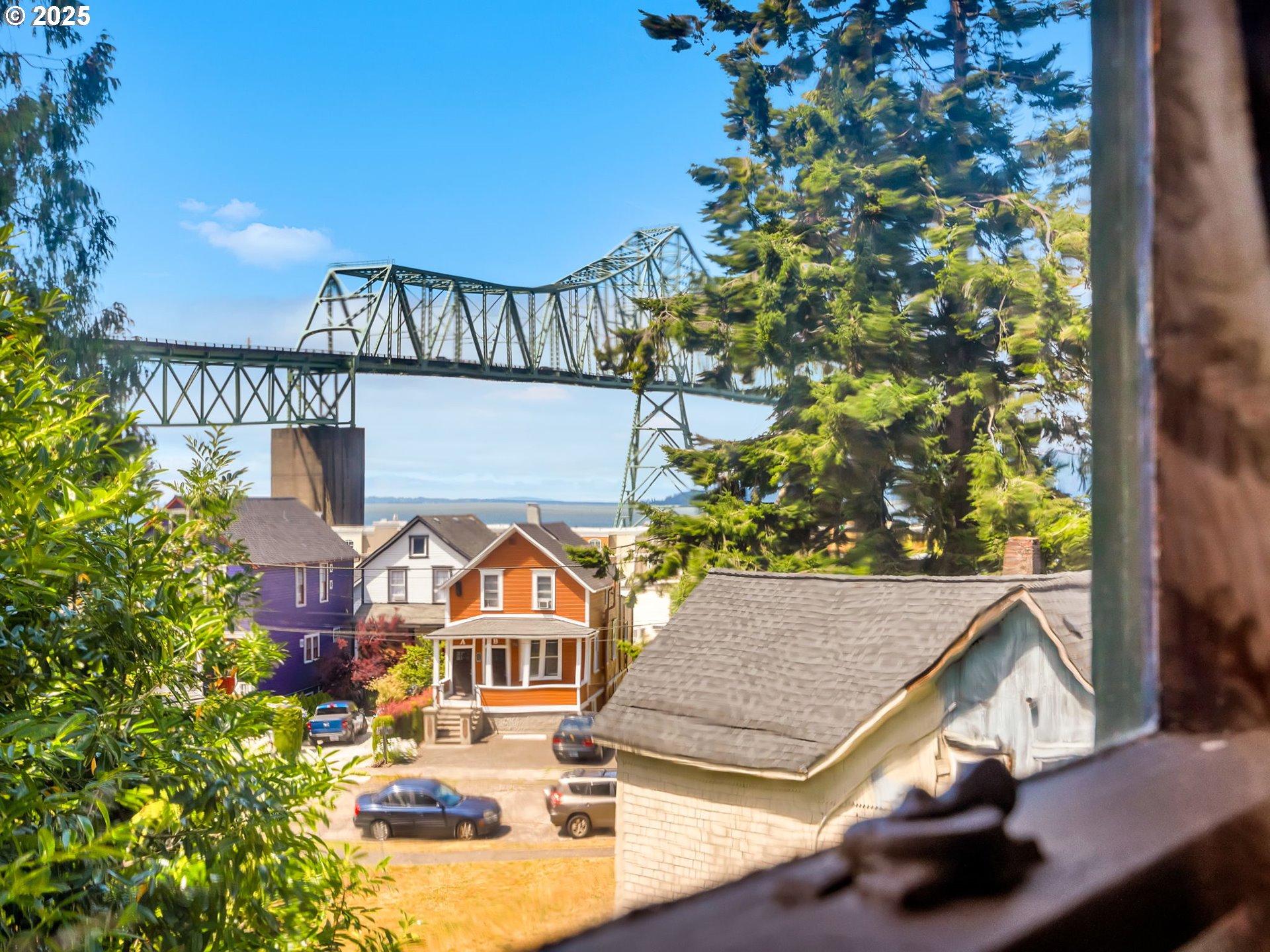 143 Washington Street Astoria, OR 97103 - Photo 34 of 45 a view of a house with roof deck