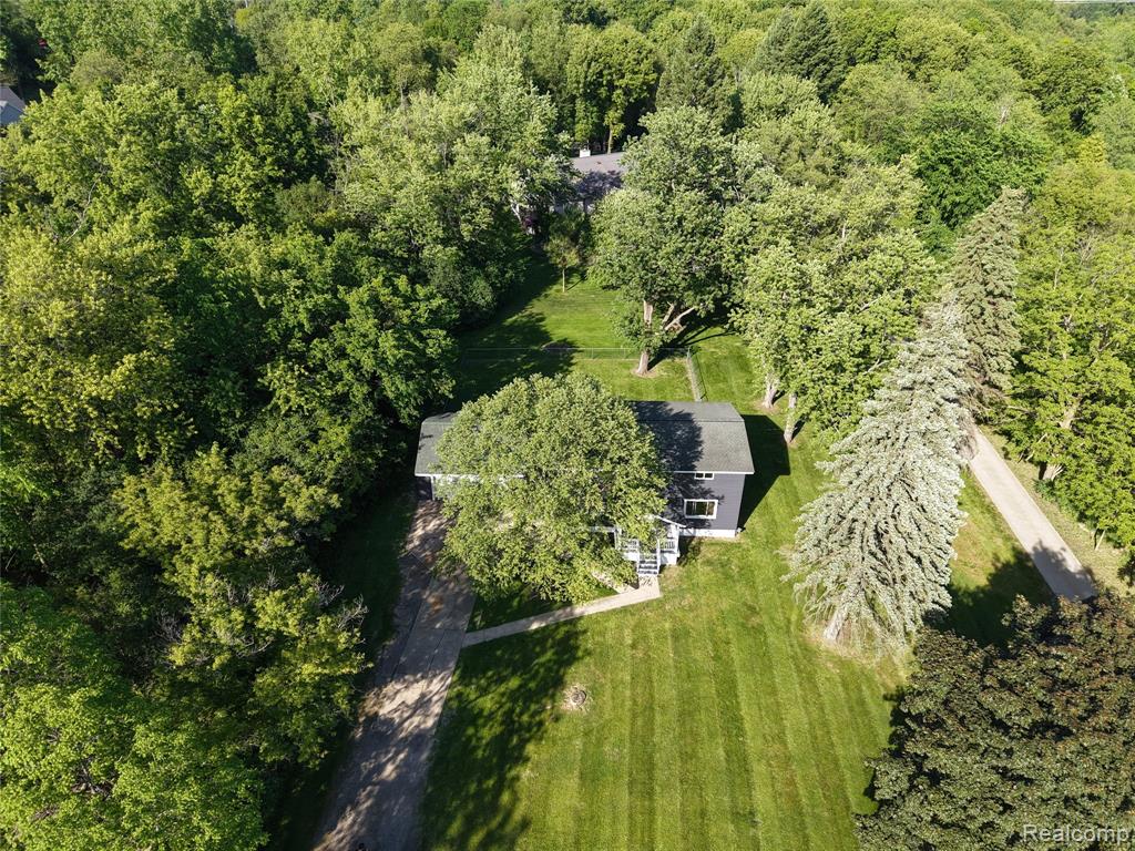 1460 West Silverbell Road Lake Orion, MI 48359 - Photo 19 of 69