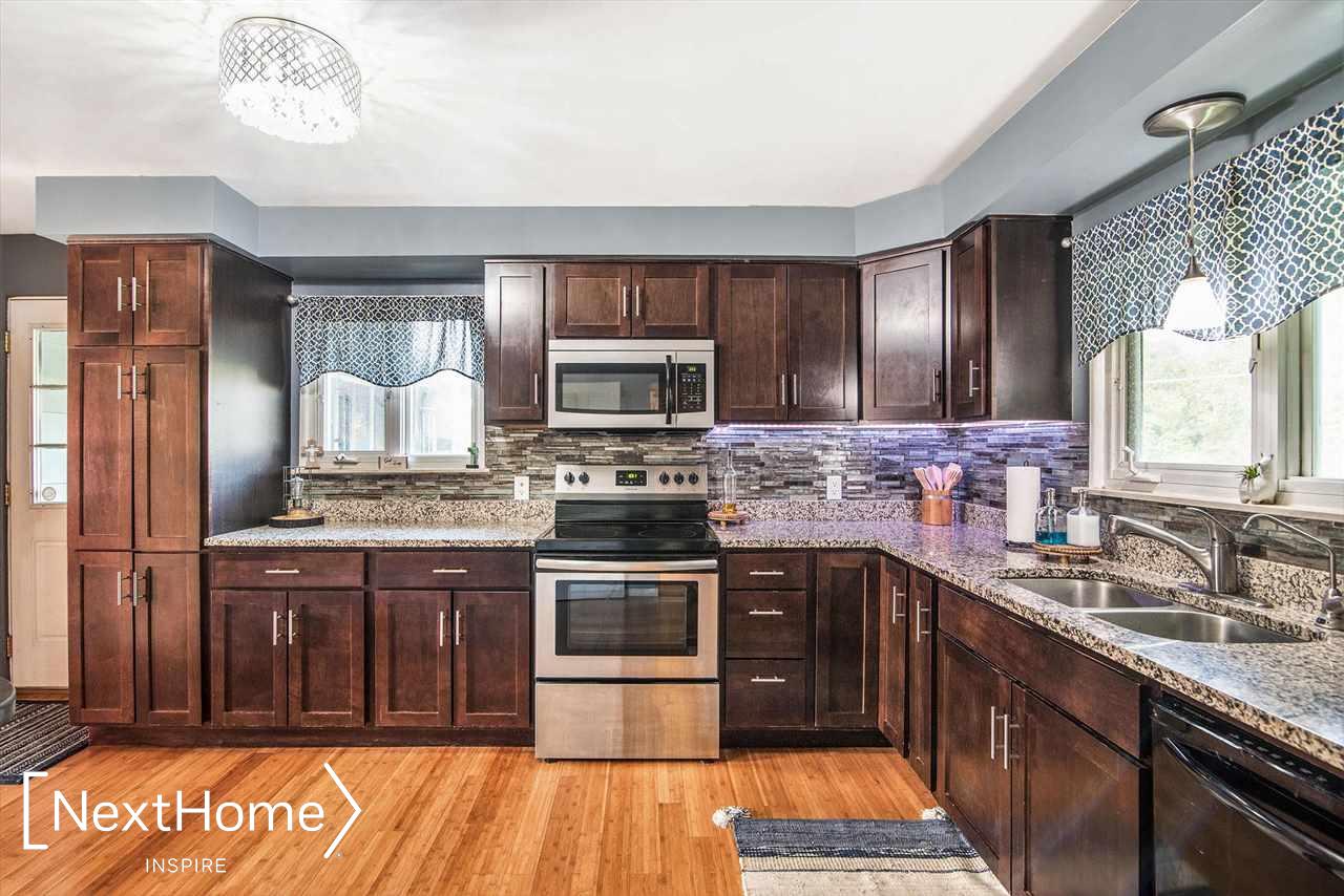6121 Elms Road Flushing, MI 48433 - Photo 8 of 51 50050071-7.JPG