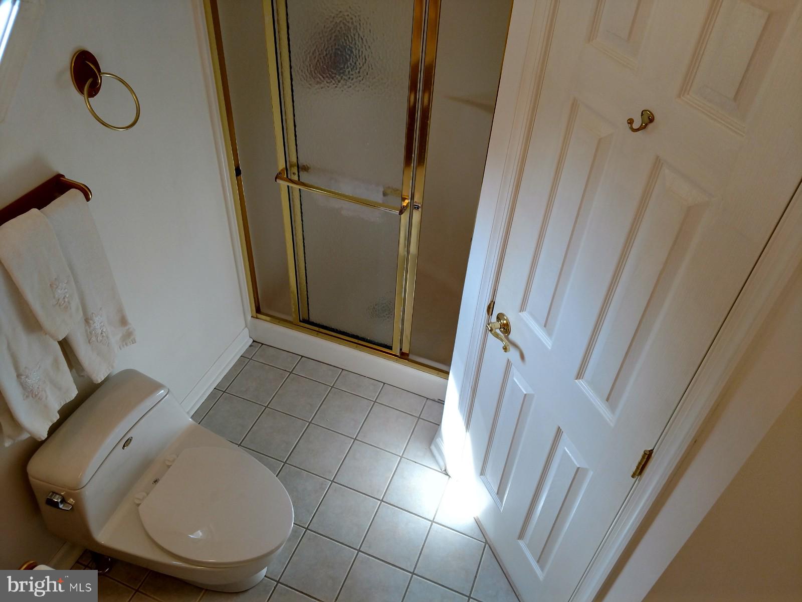 1660 Cape May Road Baltimore, MD 21221 - Photo 24 of 42 Master Bath