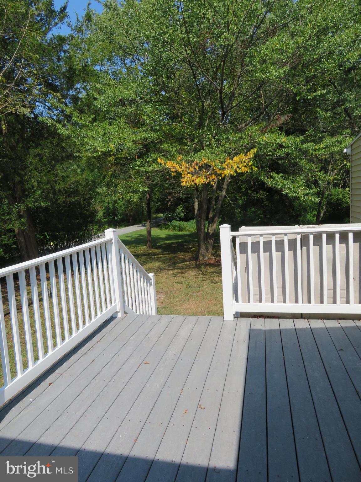 1660 Cape May Road Baltimore, MD 21221 - Photo 36 of 42 Trex deck