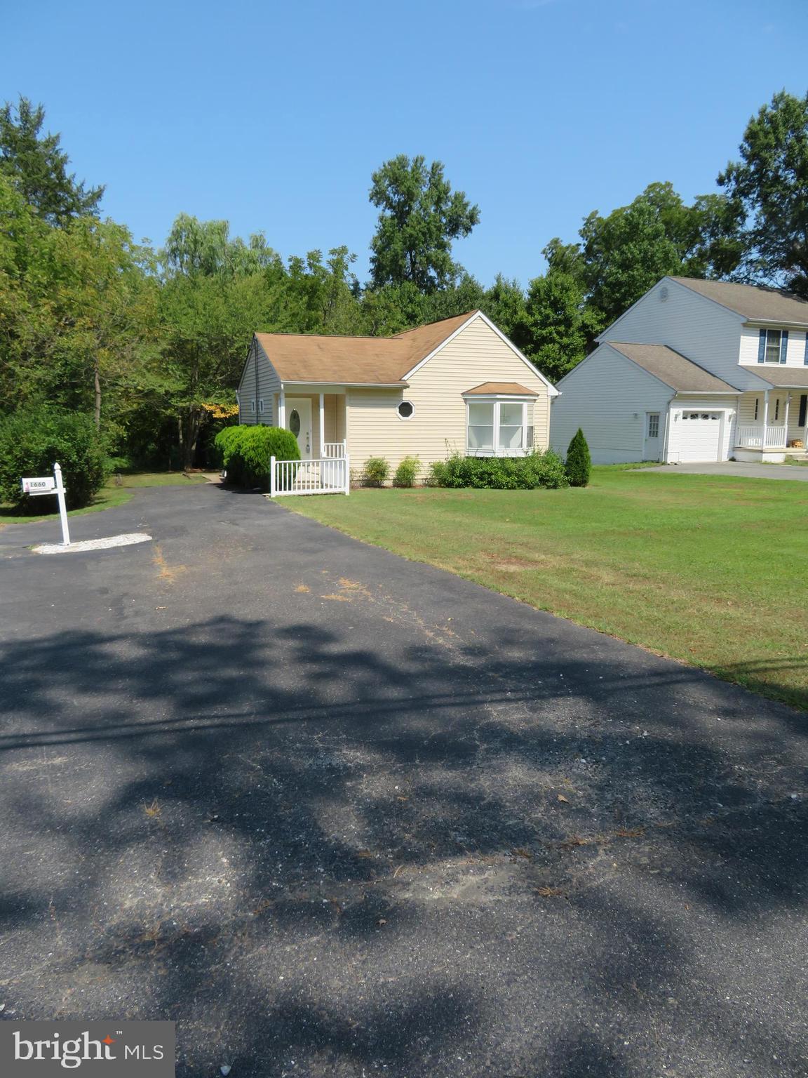 1660 Cape May Road Baltimore, MD 21221 - Photo 41 of 42 Plenty of parking here!
