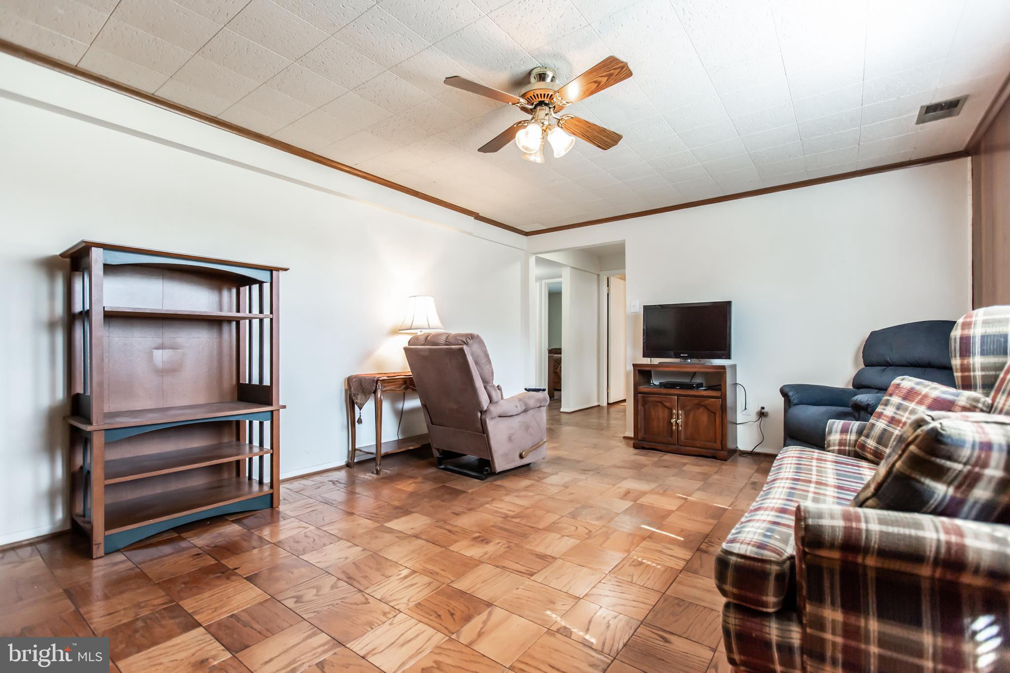 4018 Lees Corner Road Chantilly, VA 20151 - Photo 22 of 34 Family Room
