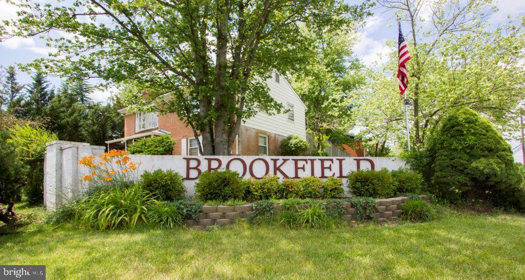 4018 Lees Corner Road Chantilly, VA 20151 - Photo 31 of 34 Brookfield Community Sign