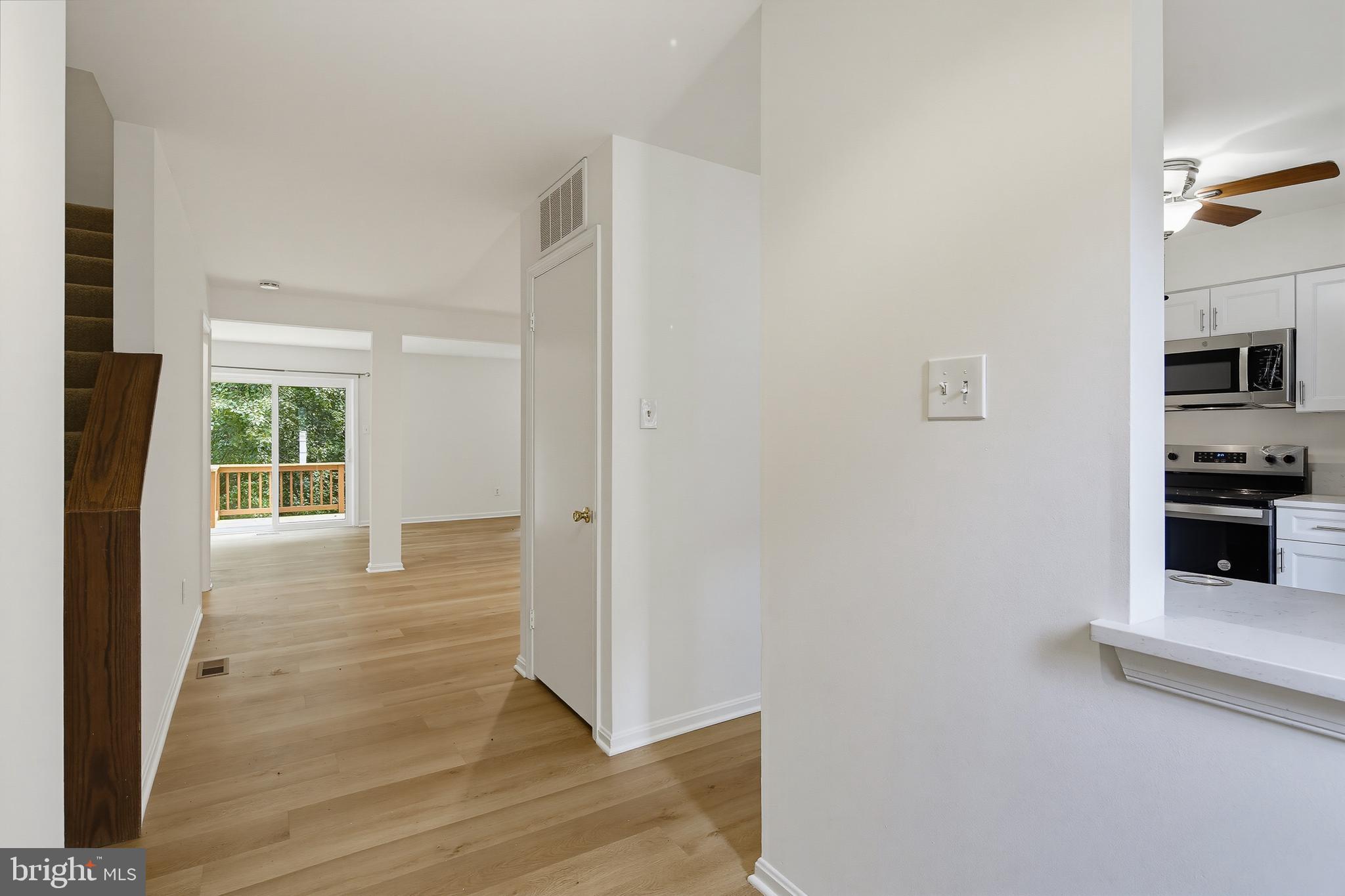 11543 Shell Flower Lane Columbia, MD 21044 - Photo 6 of 37