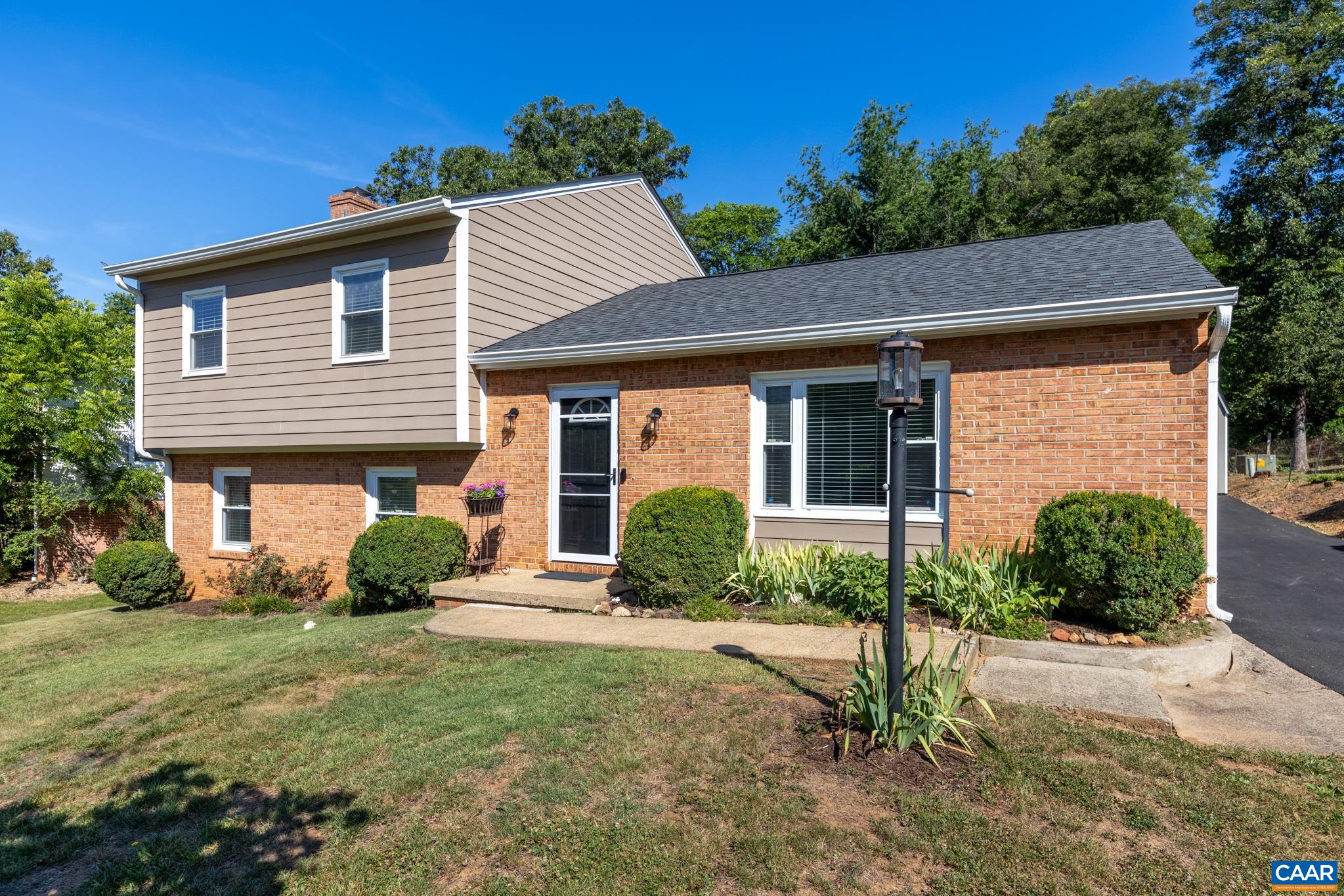 327 Brentwood Road Charlottesville, VA 22901 - Photo 3 of 44