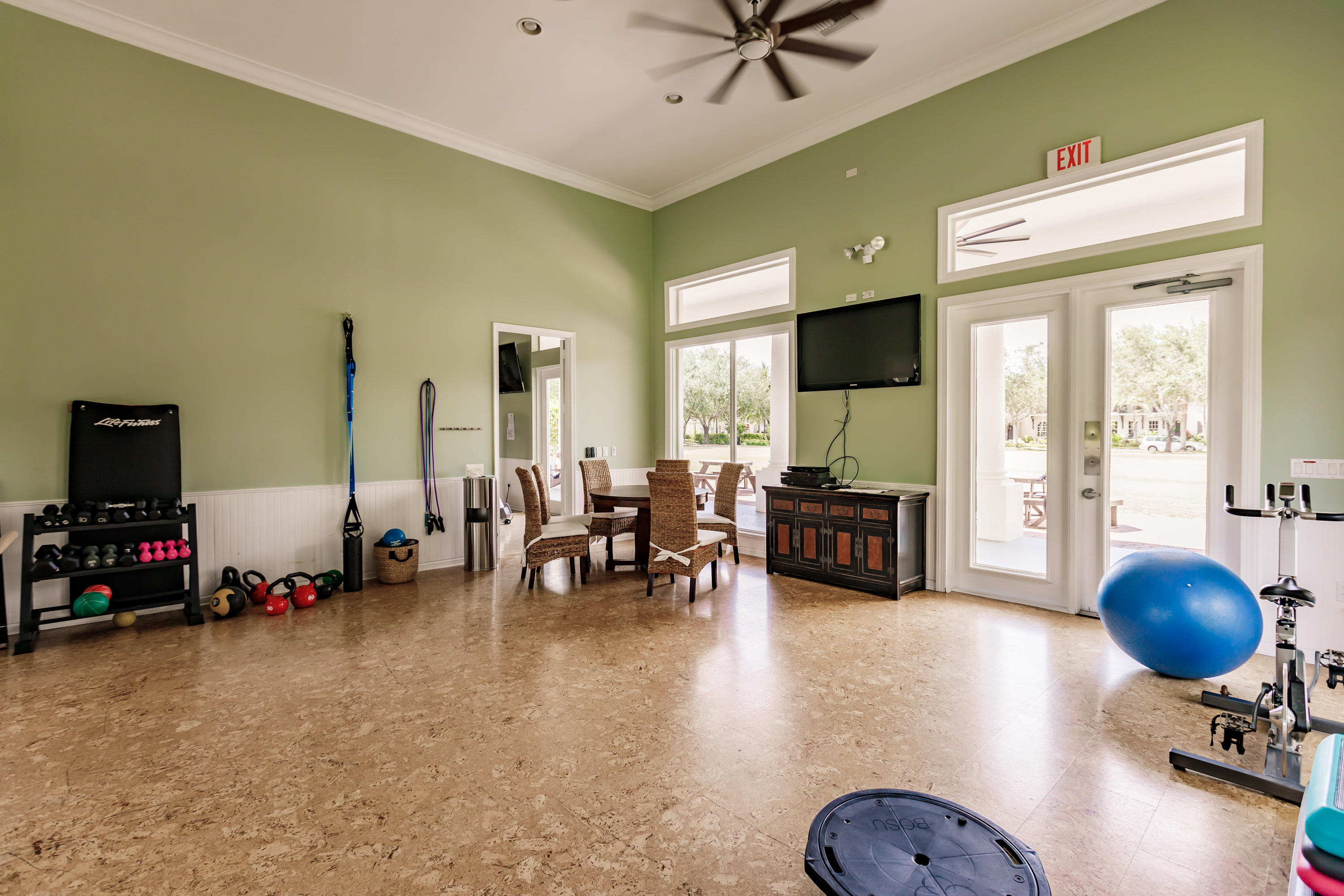 147 Barcelona Drive Jupiter, FL 33458 - Photo 53 of 63 Photo-52