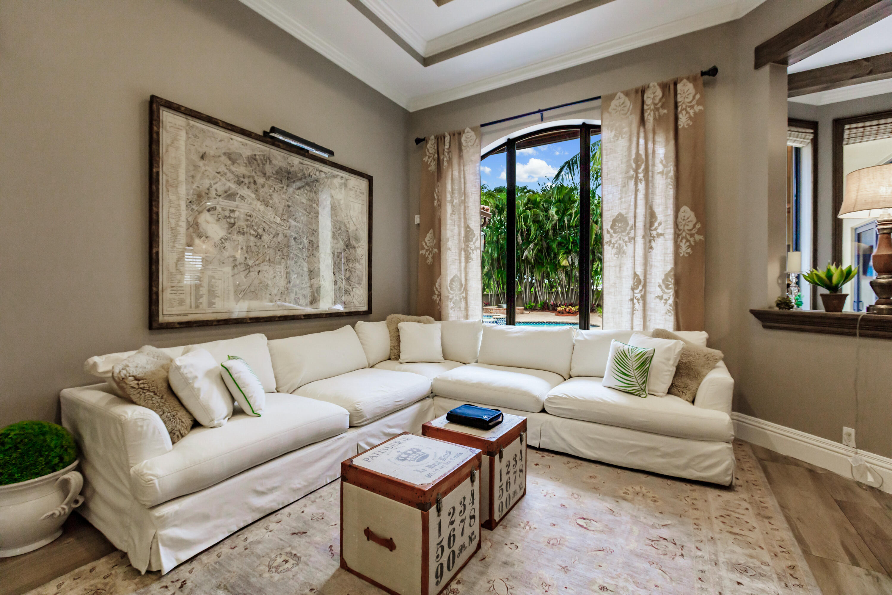 147 Barcelona Drive Jupiter, FL 33458 - Photo 6 of 63 Photo-5