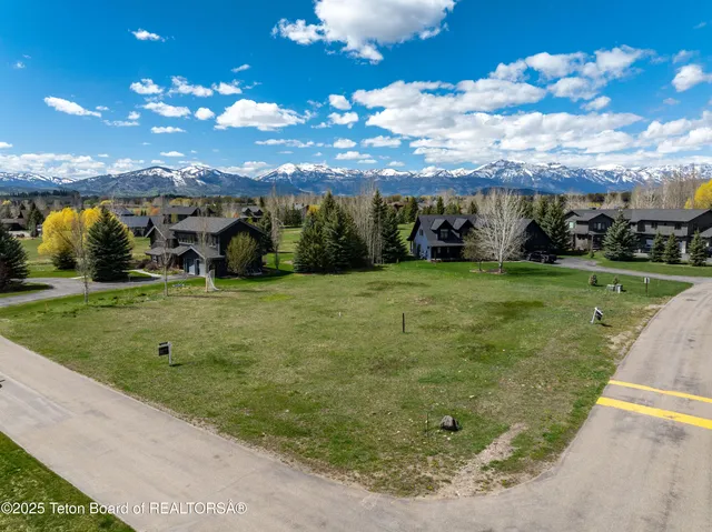 $1,650,000 | 4215 Kestrel Lane, Jackson, WY 83001