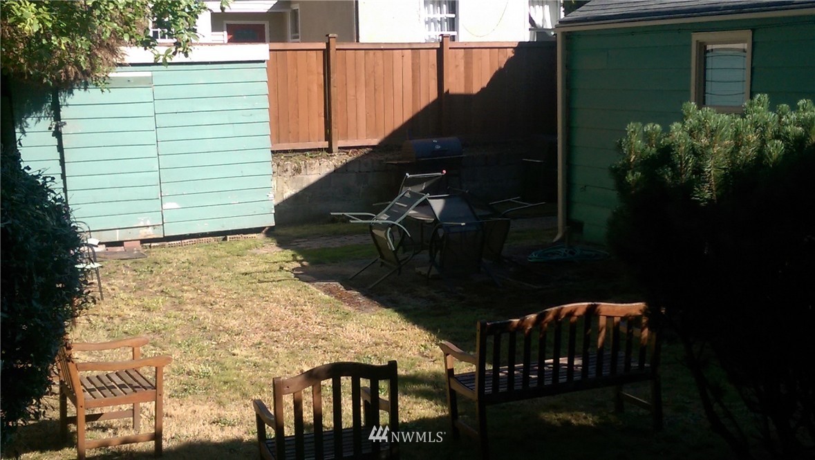 11928 Renton Avenue South Seattle, WA 98178 - Photo 11 of 15 Gallery Image 11