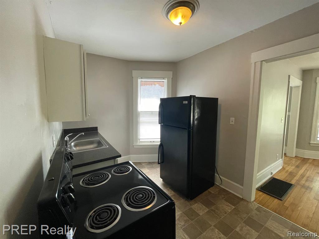 4858 Commonwealth Street, Unit FRONT Detroit, MI 48208 - Photo 5 of 9