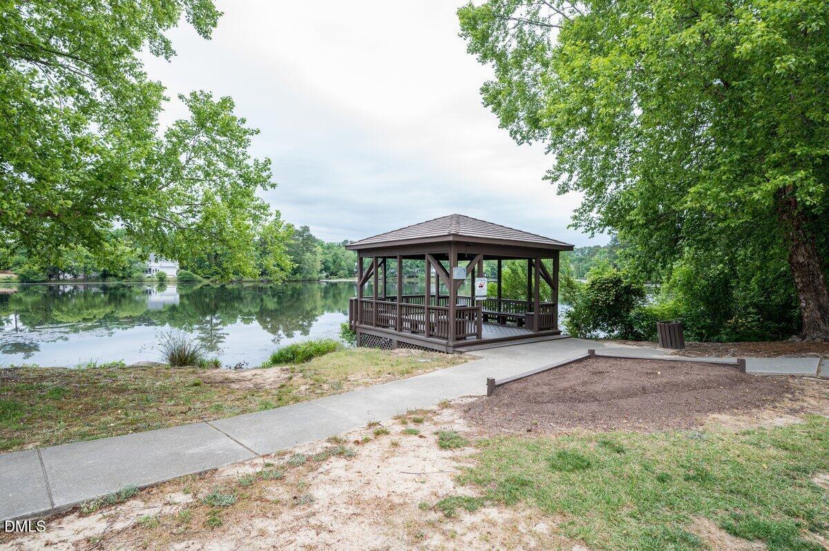 1701 Point O Woods Court Raleigh, NC 27604 - Photo 42 of 45 Hedingham 4