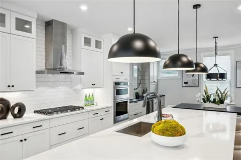 $699,900 | 2090 Emmet Park Lane, Unit 425, Decatur, GA 30033