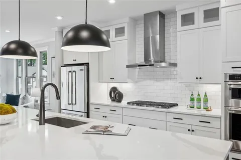 $699,900 | 2090 Emmet Park Lane, Unit 425, Decatur, GA 30033