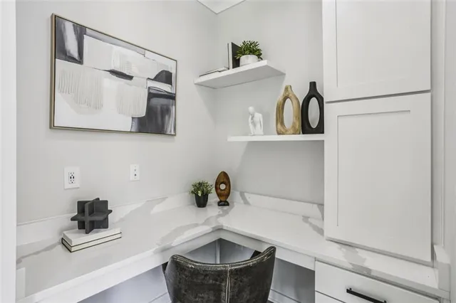 $699,900 | 2090 Emmet Park Lane, Unit 425, Decatur, GA 30033