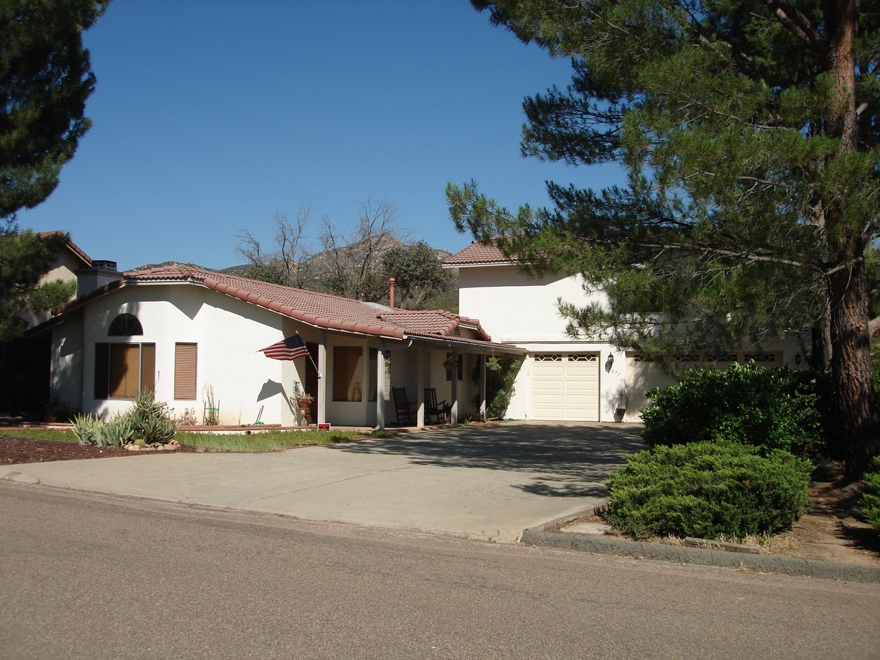 24477 Del Amo Road Ramona, CA 92065 - Photo 2 of 25
