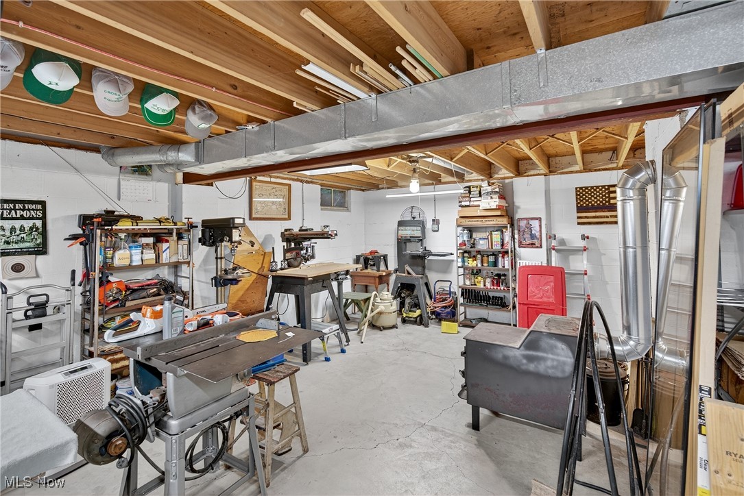 25700 Winona Road Homeworth, OH 44634 - Photo 26 of 49 View of unfinished basement