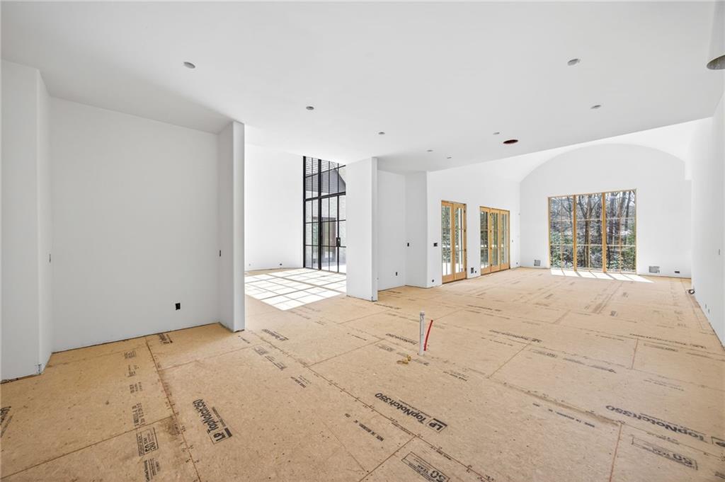 312 Blackland Road Northwest Atlanta, GA 30342 - Photo 11 of 58