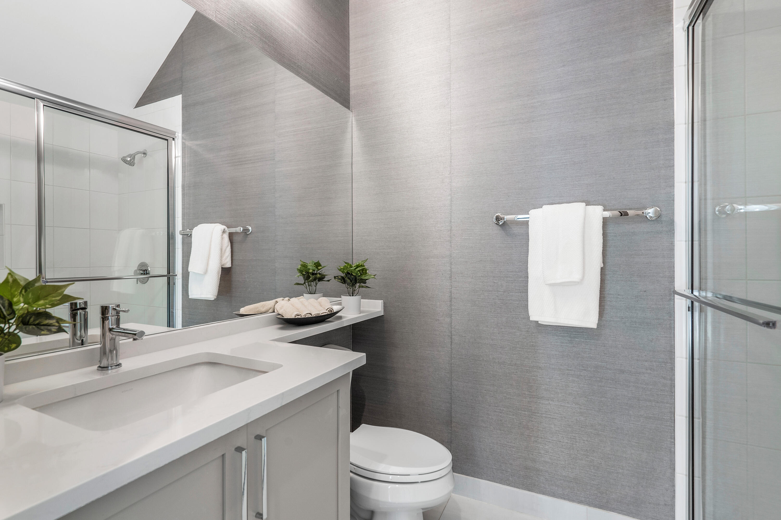 17528 Rainstream Road Boca Raton, FL 33496 - Photo 17 of 51 First Floor Full Bathroom