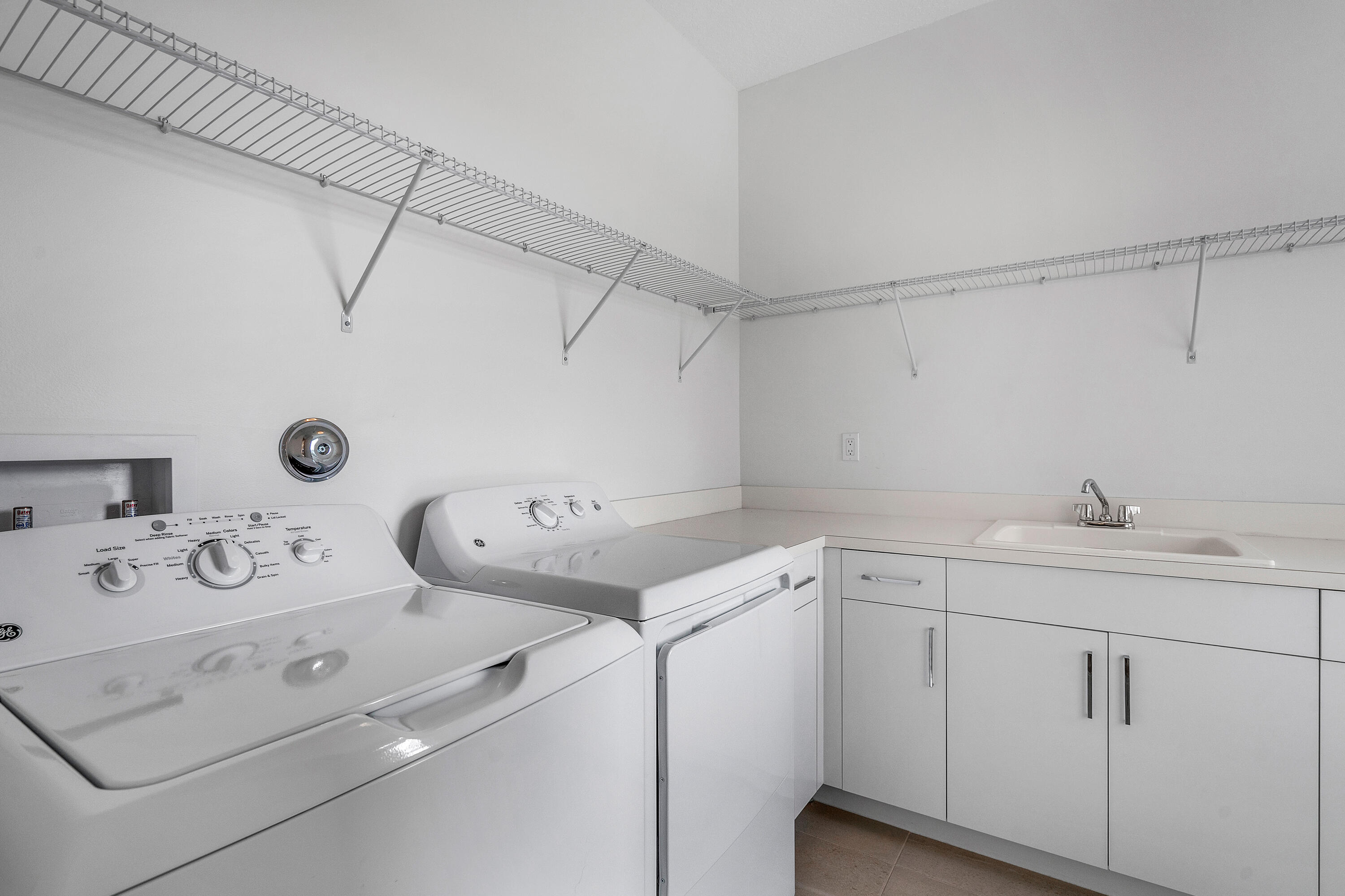 17528 Rainstream Road Boca Raton, FL 33496 - Photo 18 of 51 2nd Floor Laundry Room