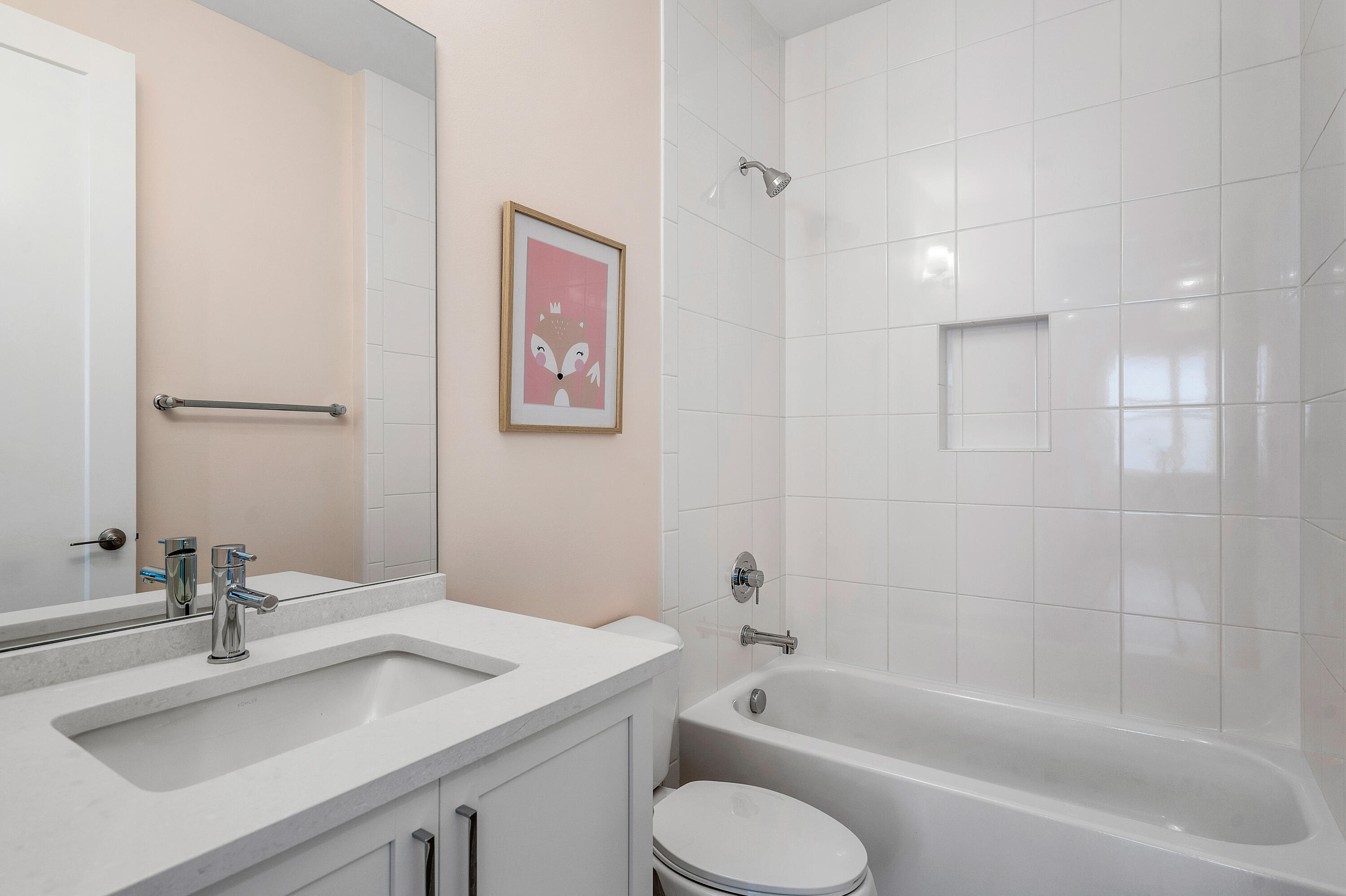 17528 Rainstream Road Boca Raton, FL 33496 - Photo 27 of 51 Ensuite Bathroom for Bedroom No. 3