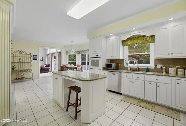 $743,500 | 138 Dances Bay Road, Elizabeth City, NC 27909