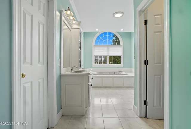 $743,500 | 138 Dances Bay Road, Elizabeth City, NC 27909