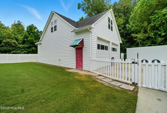 $743,500 | 138 Dances Bay Road, Elizabeth City, NC 27909