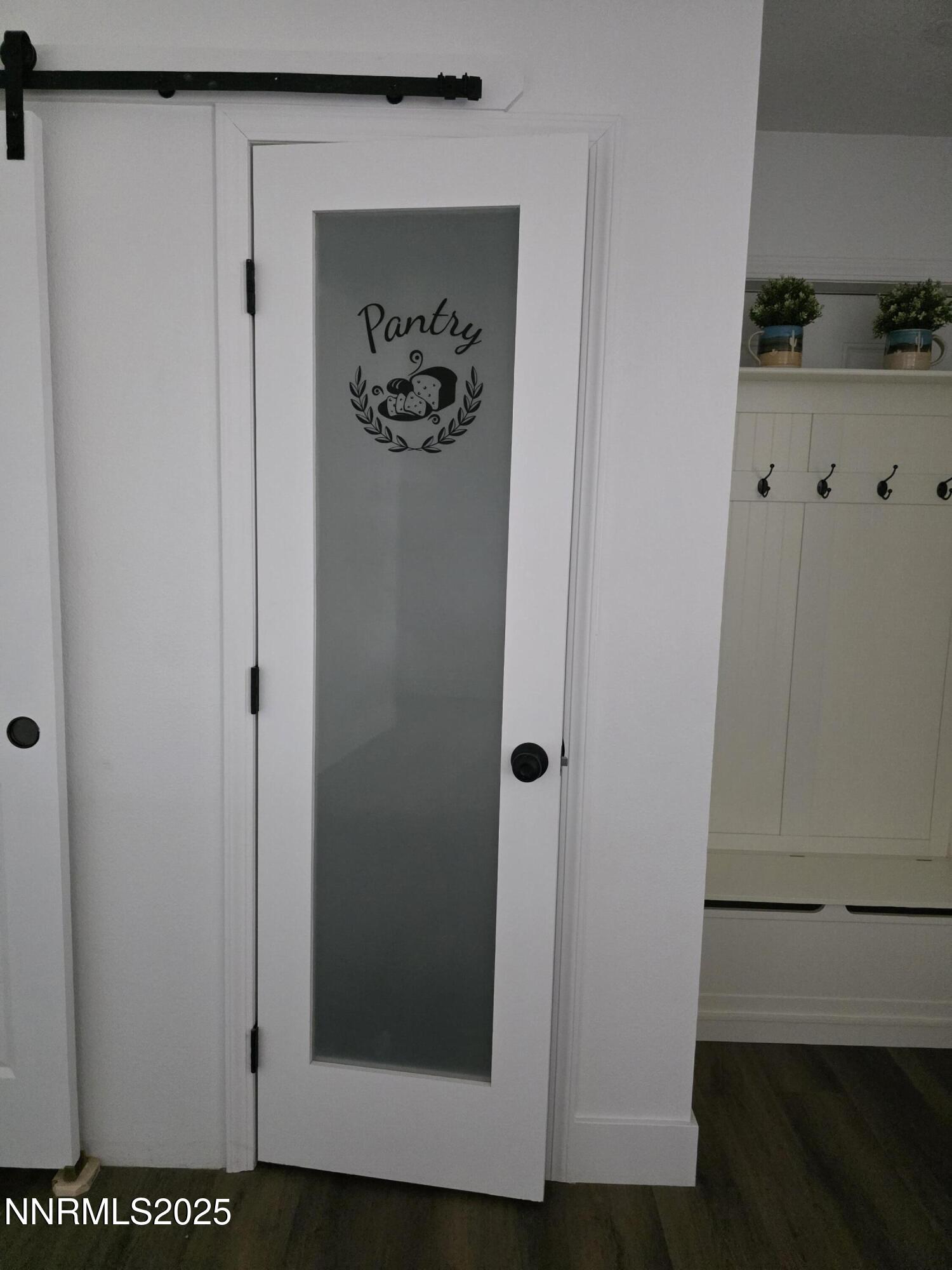 3280 Everett Drive Reno, NV 89503 - Photo 3 of 9 a view of a hallway