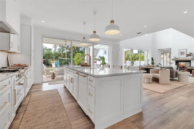 $2,750,000 | 1642 Arlington Street, Sarasota, FL 34239